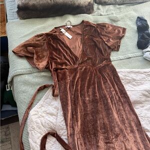 Sparkle Velvet Maxi Dress in Brown